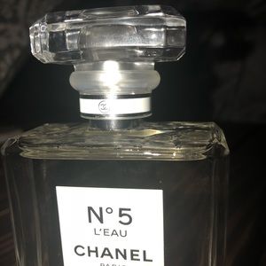 Chanel no. 5 Leau